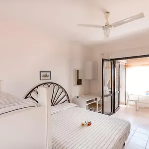 https://appartamenti-al-free-beach-residence.in-sardinia.net